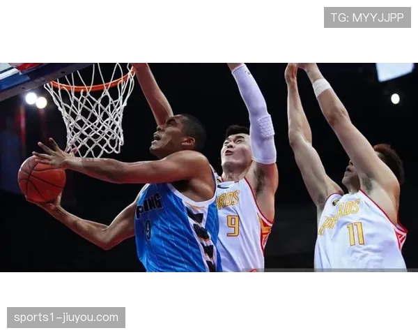 山东客场111-100逆转深圳 高诗岩砍下三双数据